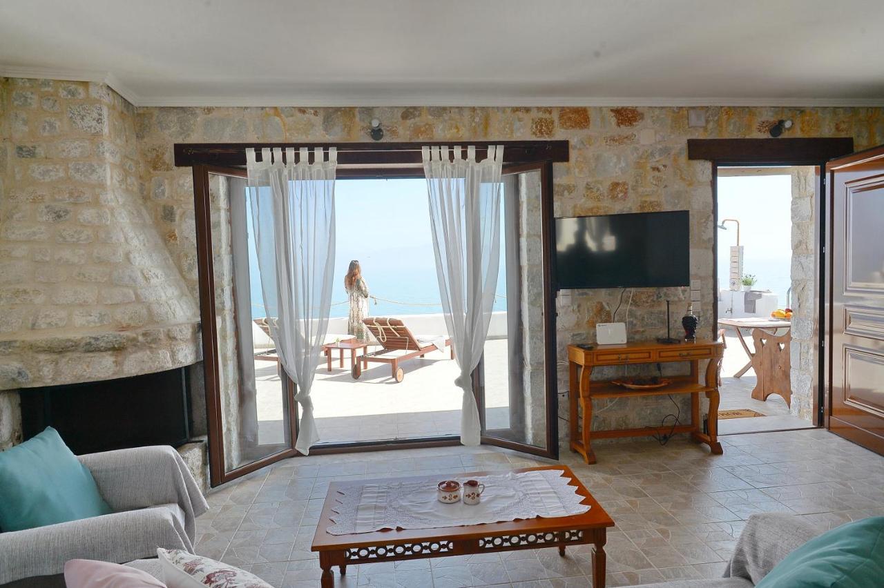 Antorina Beachfront Villas With Private Pools Kamari  Exterior foto