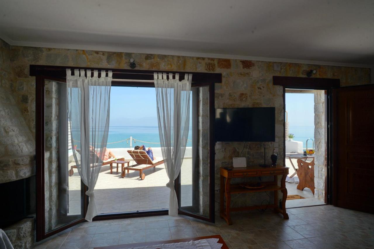 Antorina Beachfront Villas With Private Pools Kamari  Exterior foto