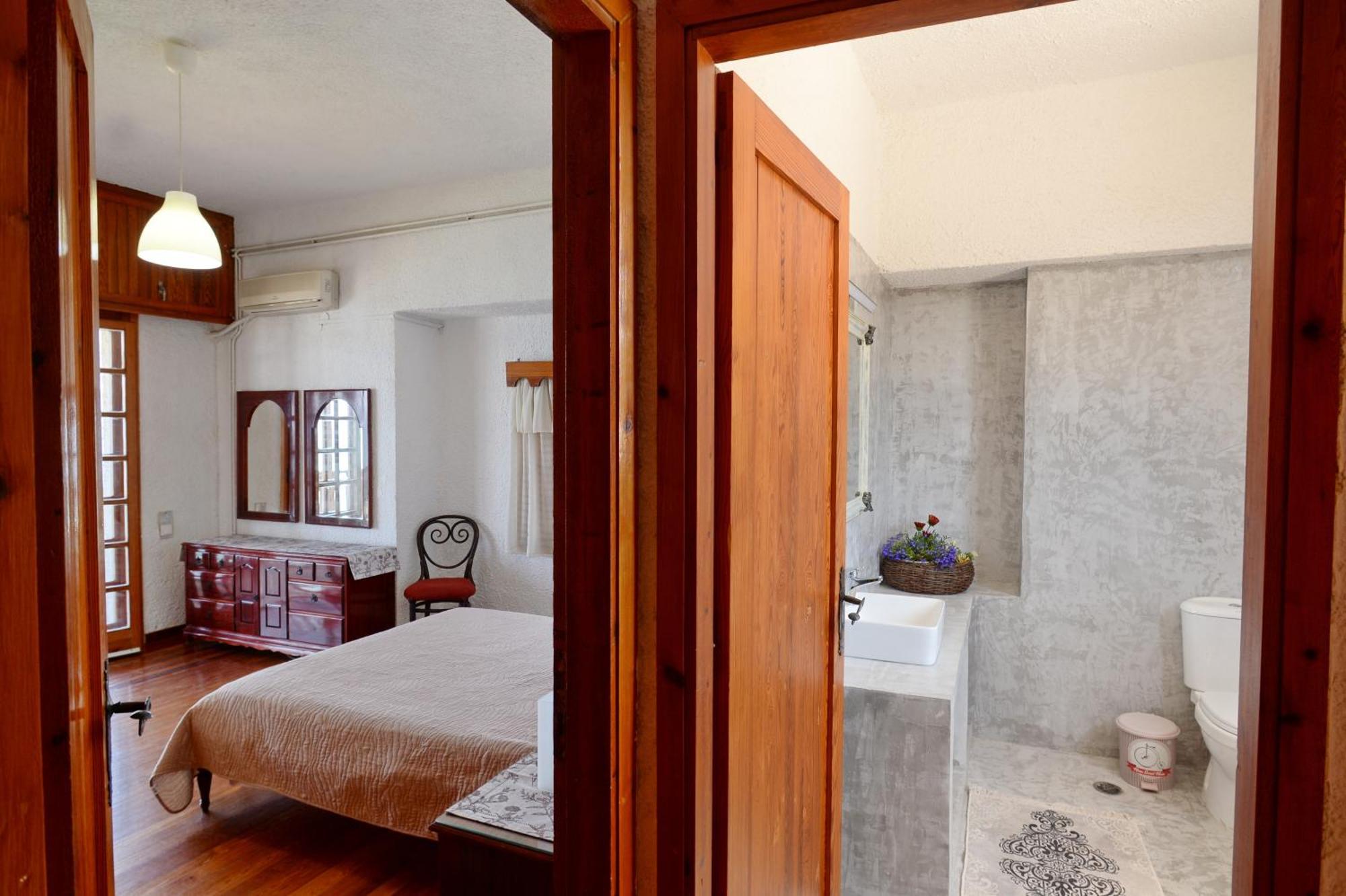 Antorina Beachfront Villas With Private Pools Kamari  Exterior foto